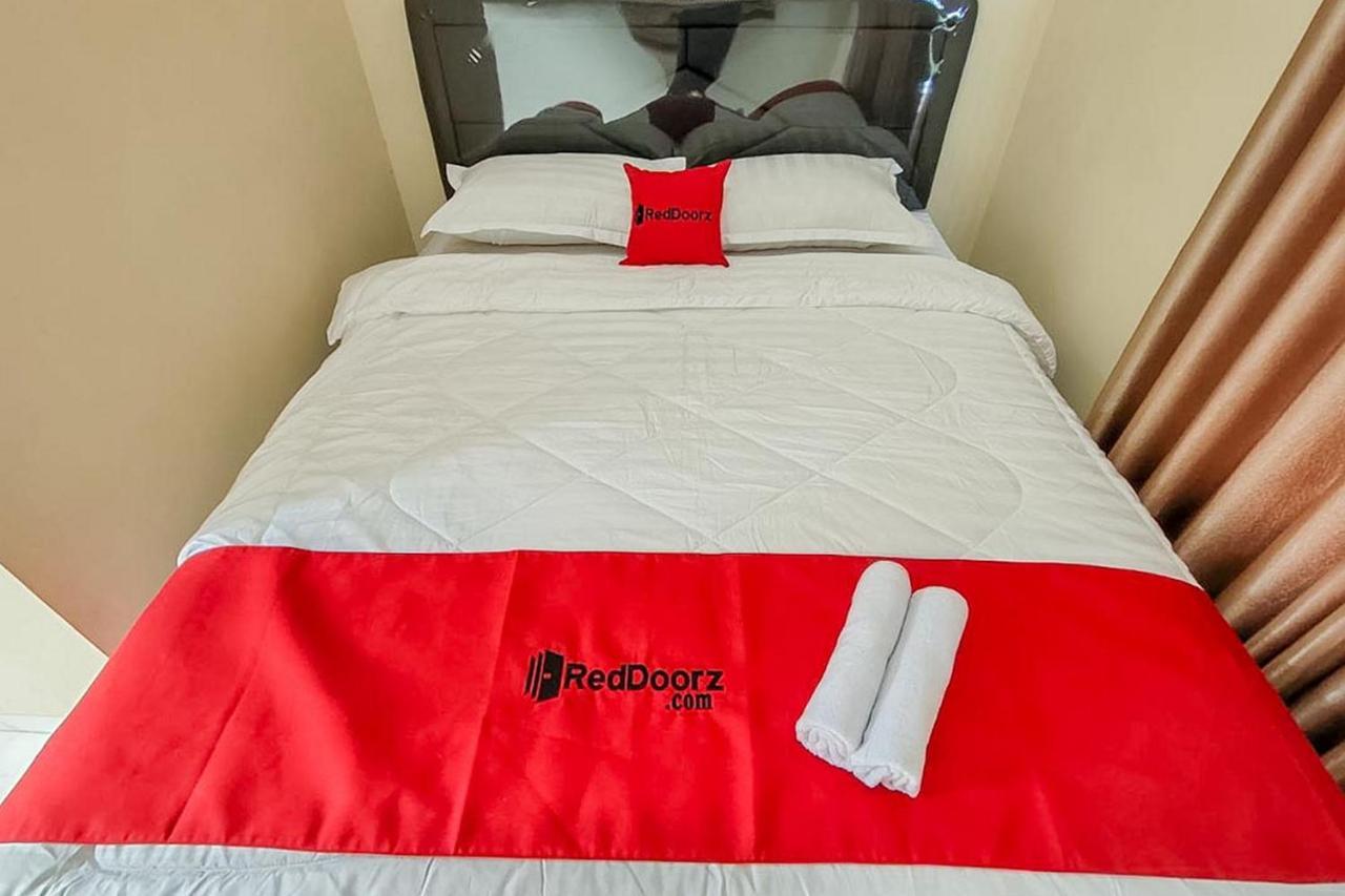 Hotel RedDoorz near BNS Batu Tlekung Zewnętrze zdjęcie