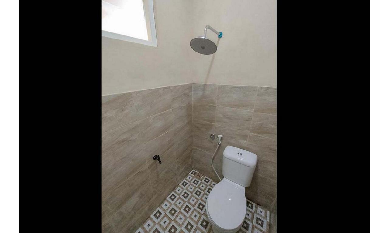 Hotel RedDoorz near BNS Batu Tlekung Zewnętrze zdjęcie